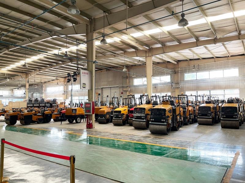 小型壓路機的液壓體系的保養重點